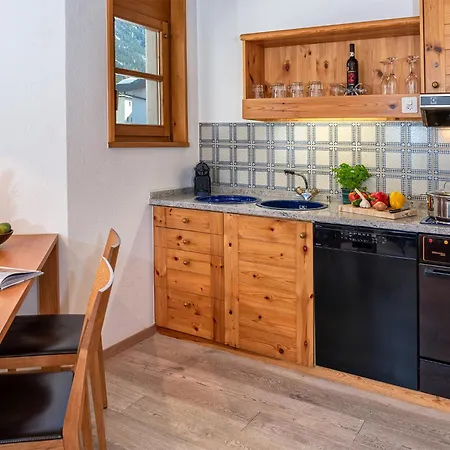 Schweizerhof 2 Apartment Lenzerheide